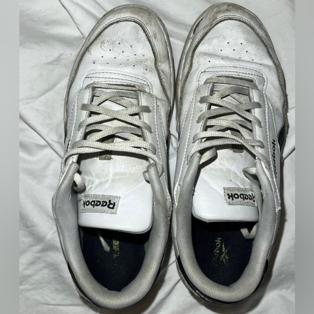 Reebok - Picture 3 of 4